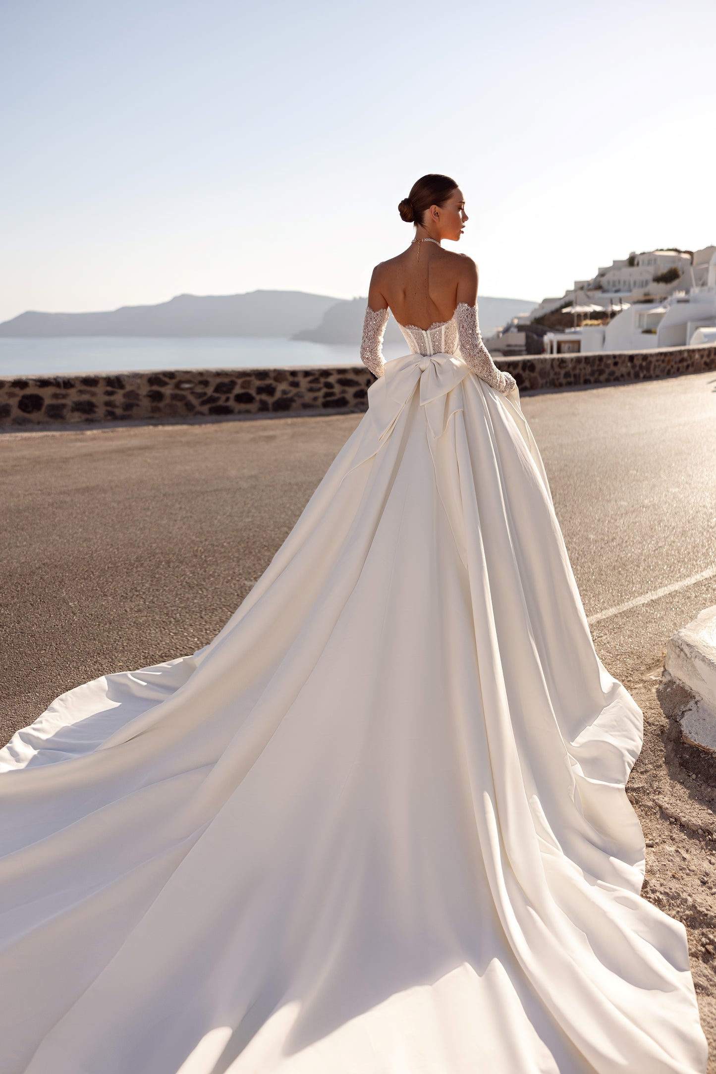 Princess wedding dress with removable sleeves