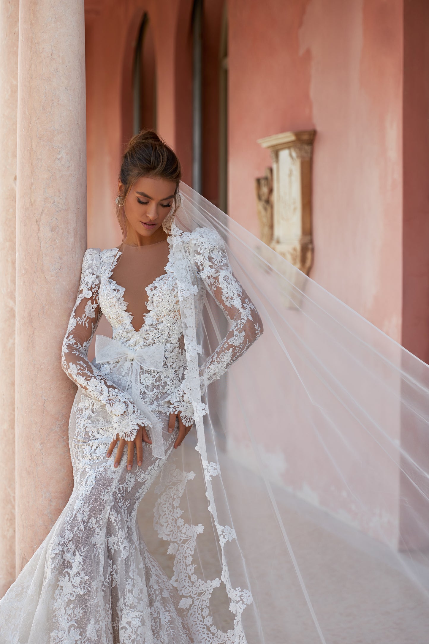 Fitted Wedding Dress with Long Puffy Sleeves, V-Neckline Fishtail Train Chantilly Lace Bridal Gown