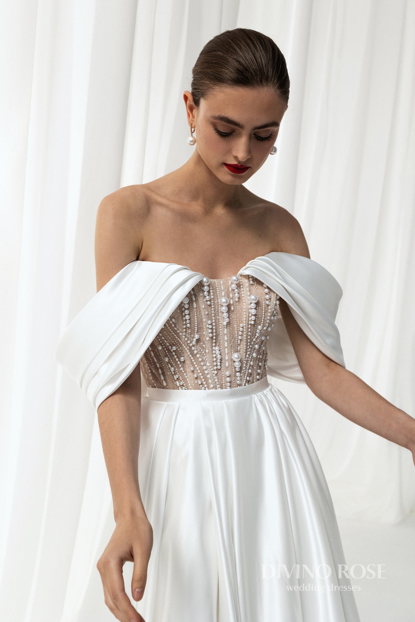 A-line glitter tulle wedding dress with illusion V-neck sleeves