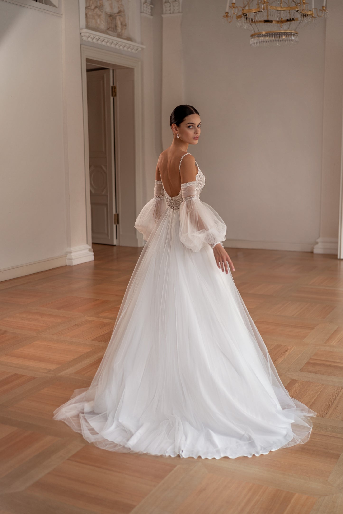 Romantic boho wedding dress with removable lantern sleeves