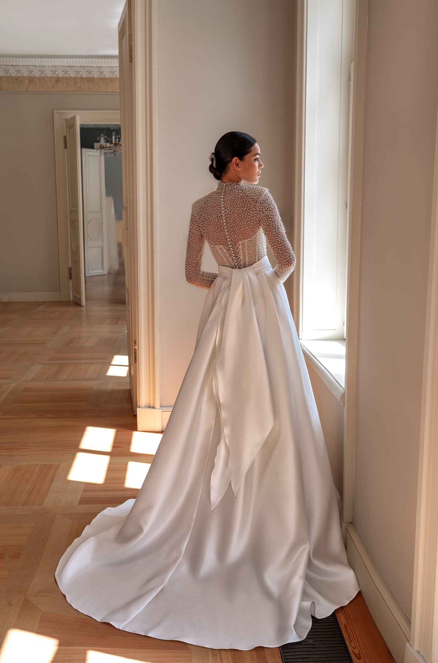 Old money style long sleeve high neck jacquard wedding dress