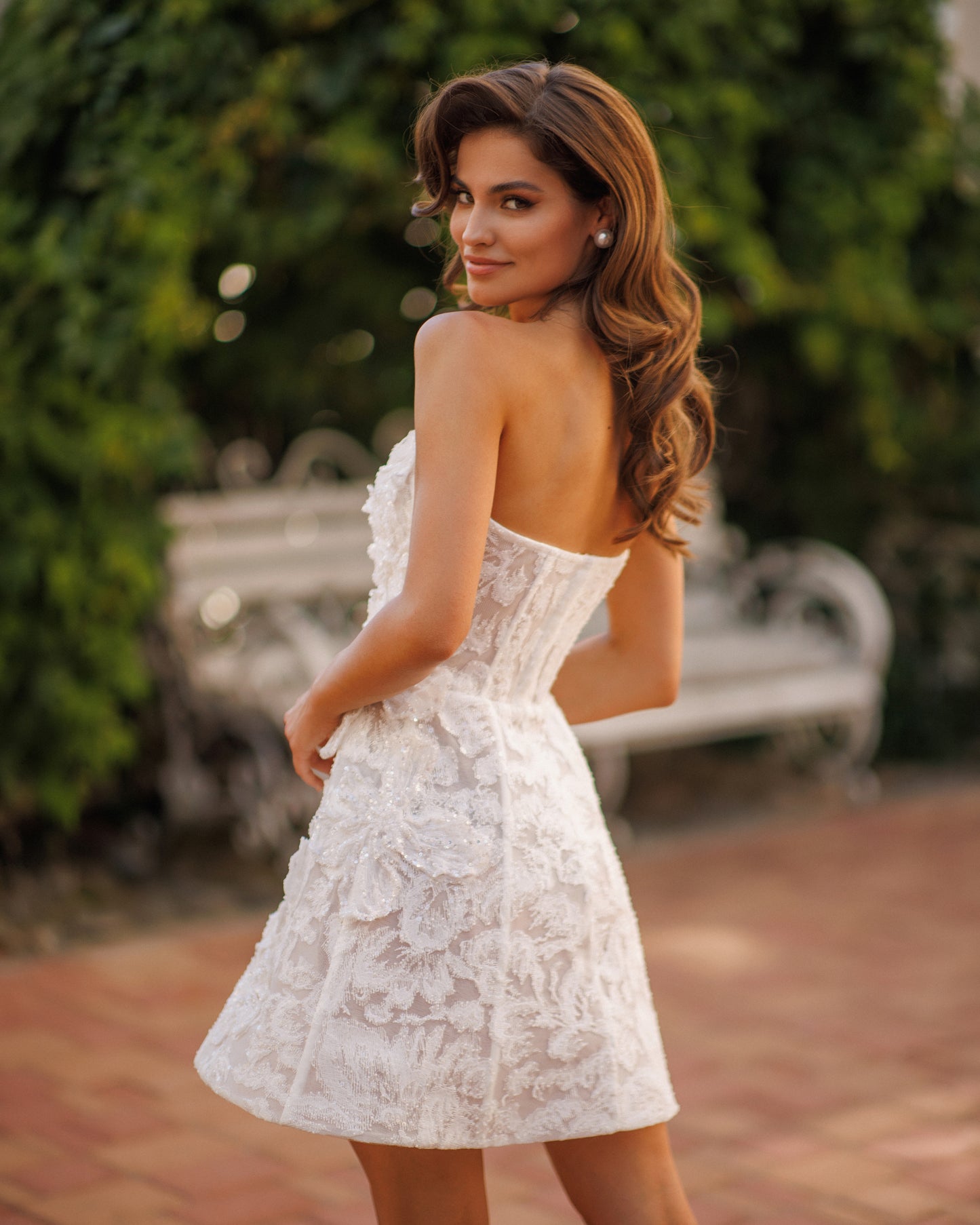 Mini A-line sleeveless lace wedding dress with zip closure