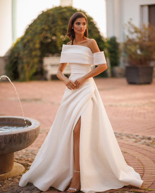 Mikado A-line wedding dress with sweetheart neckline.