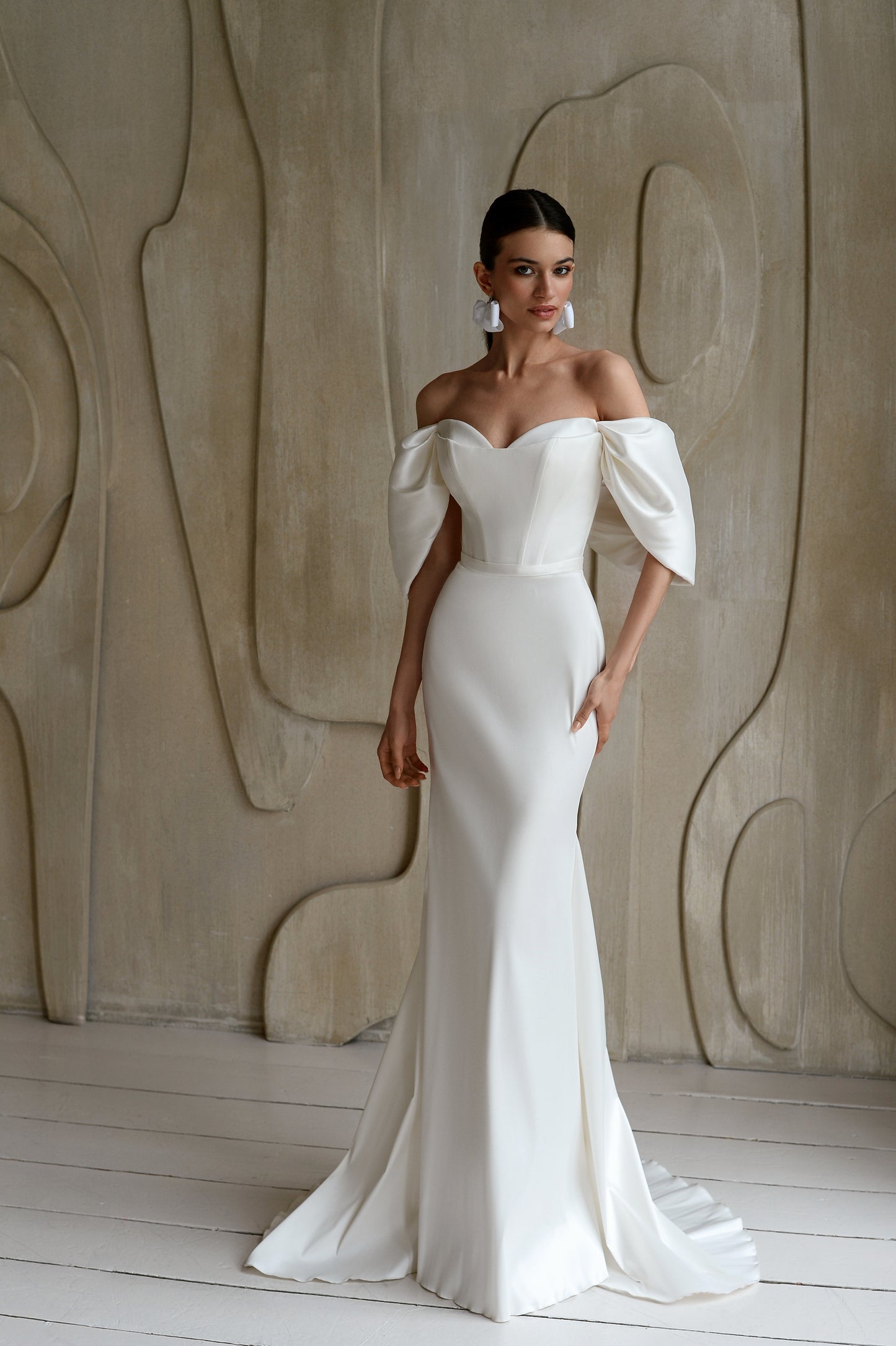Minimalist mikado mermaid wedding dress with sweetheart neckline