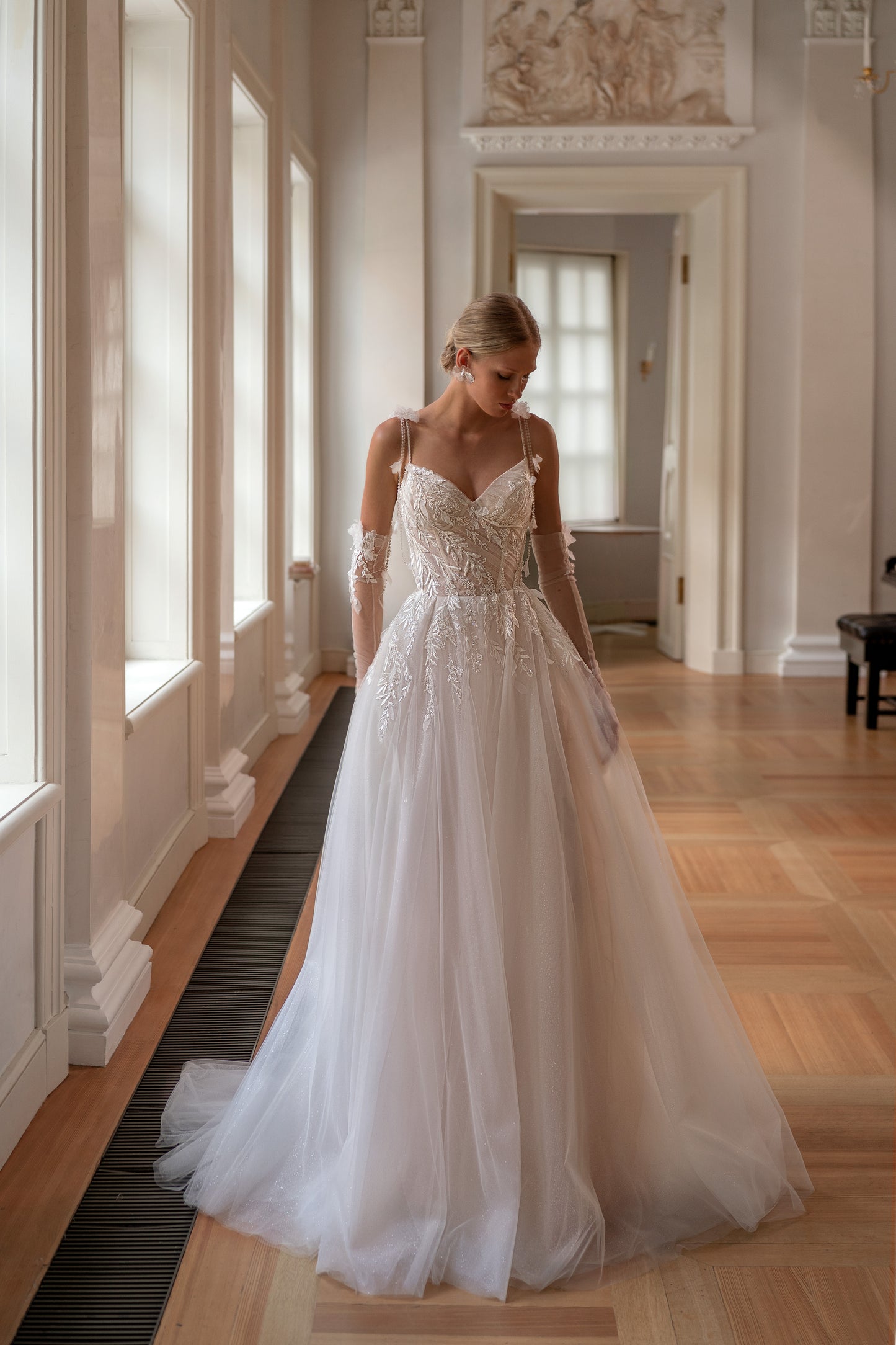 Romantic A-line tulle wedding dress with 3D floral elements
