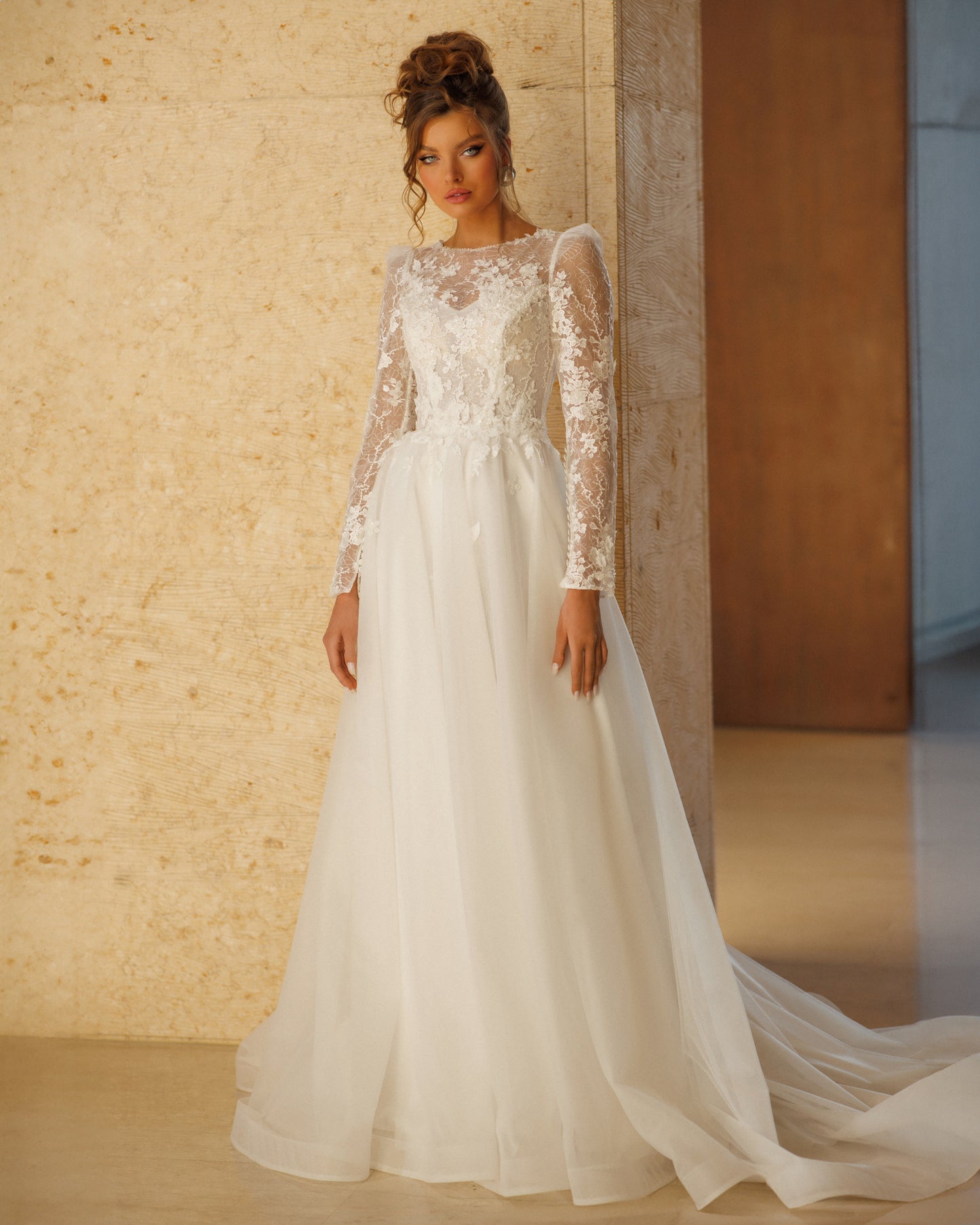 Princess A-line wedding dress with long lace sleeves