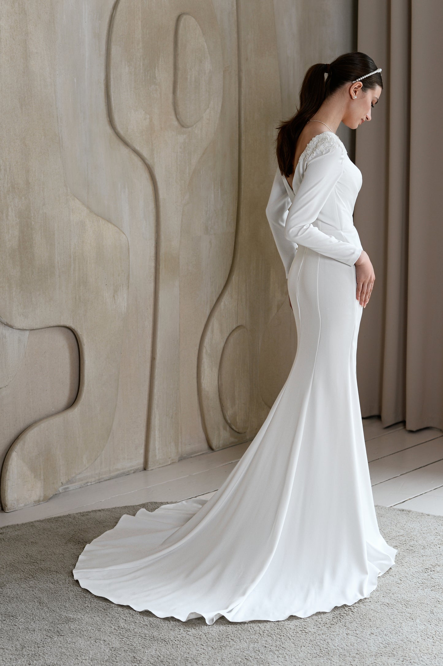 Sheath mermaid wedding dress with long sleeves & slit skirt