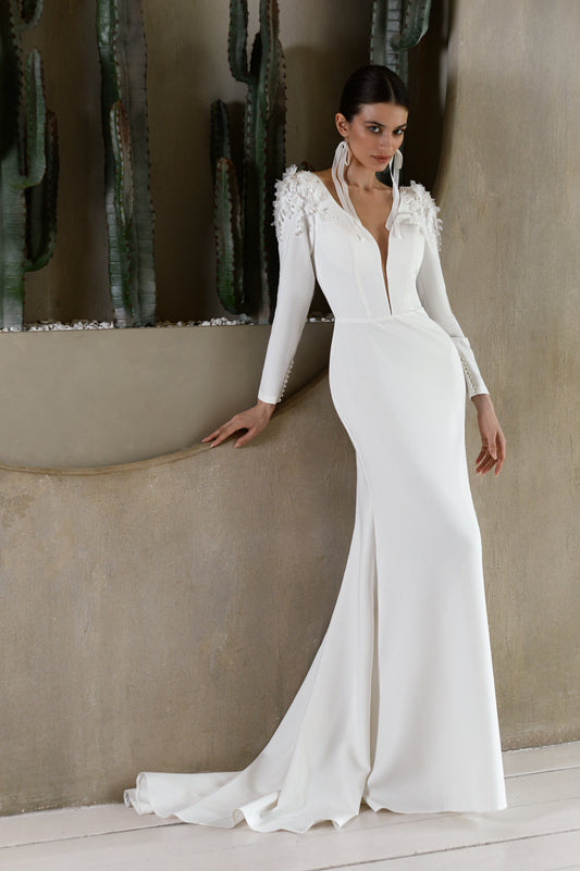 Mermaid wedding dress with 3D floral details and fishtail train