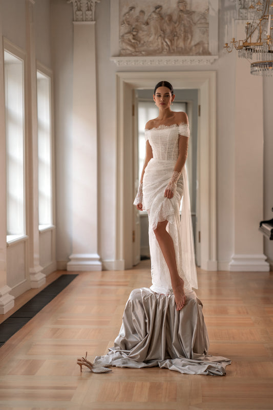 Mermaid sheath tulle wedding dress with long illusion sleeves