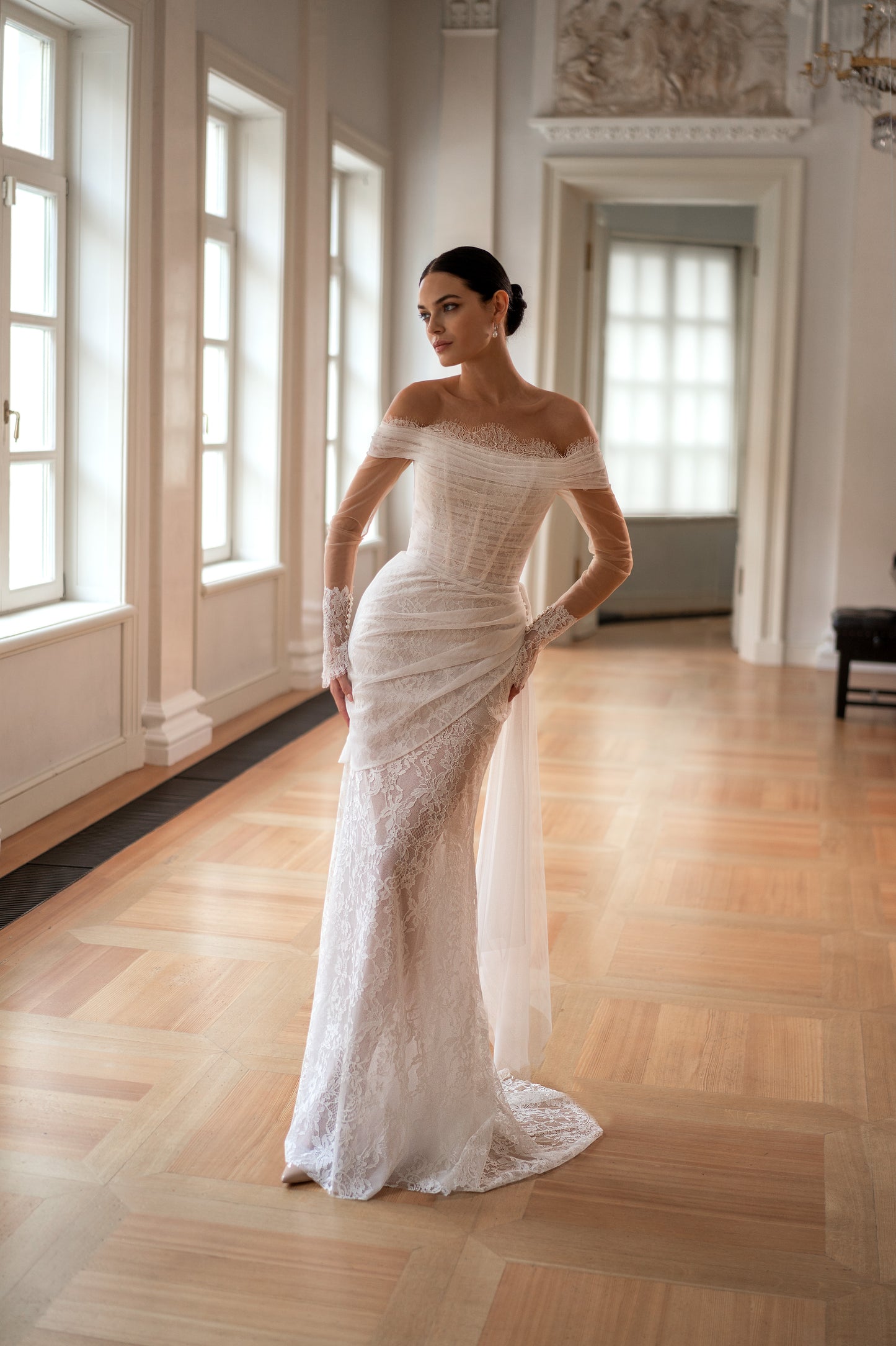 Mermaid sheath tulle wedding dress with long illusion sleeves