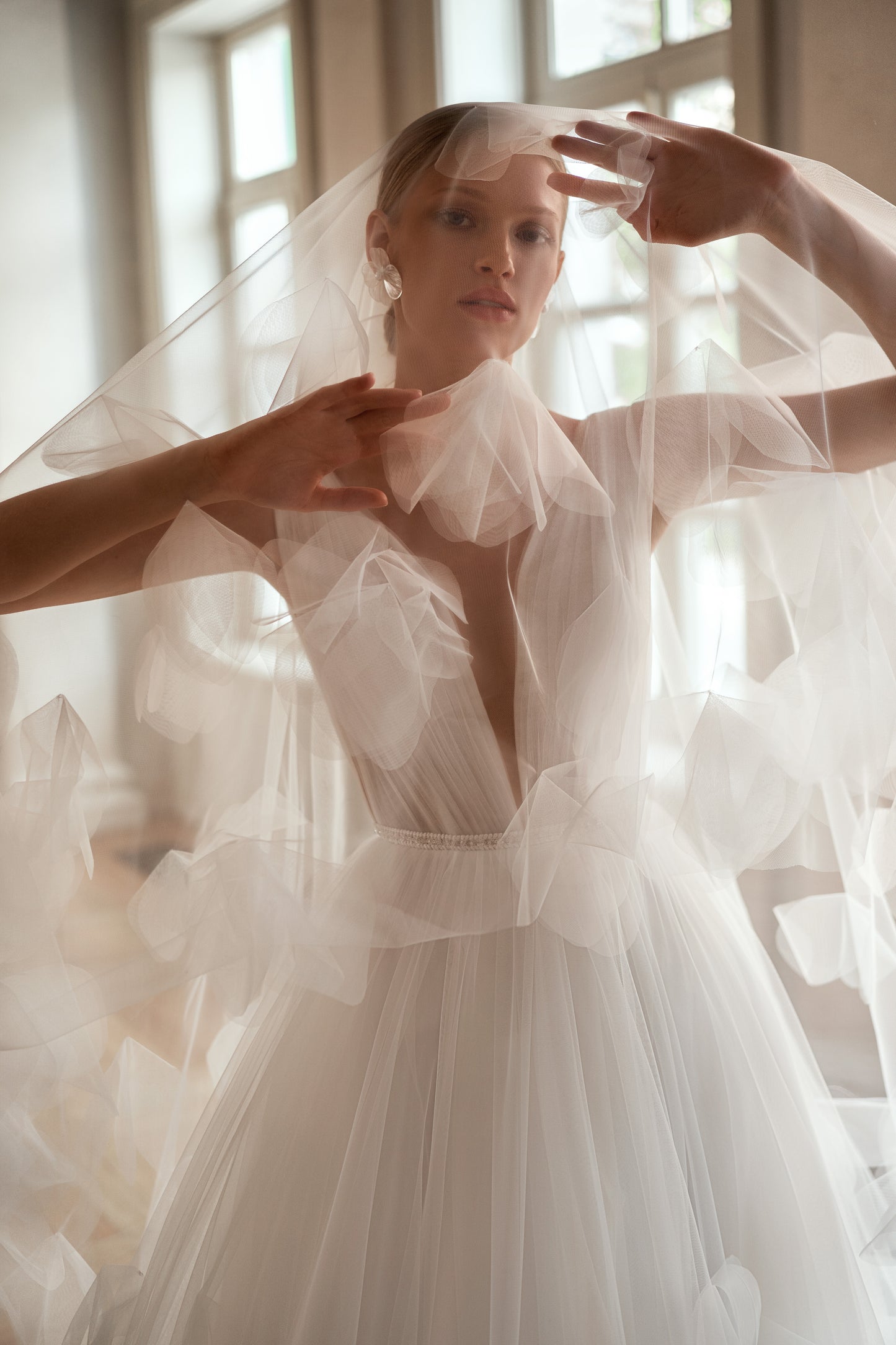 Sleeveless A-line wedding dress with light tulle & 3D details