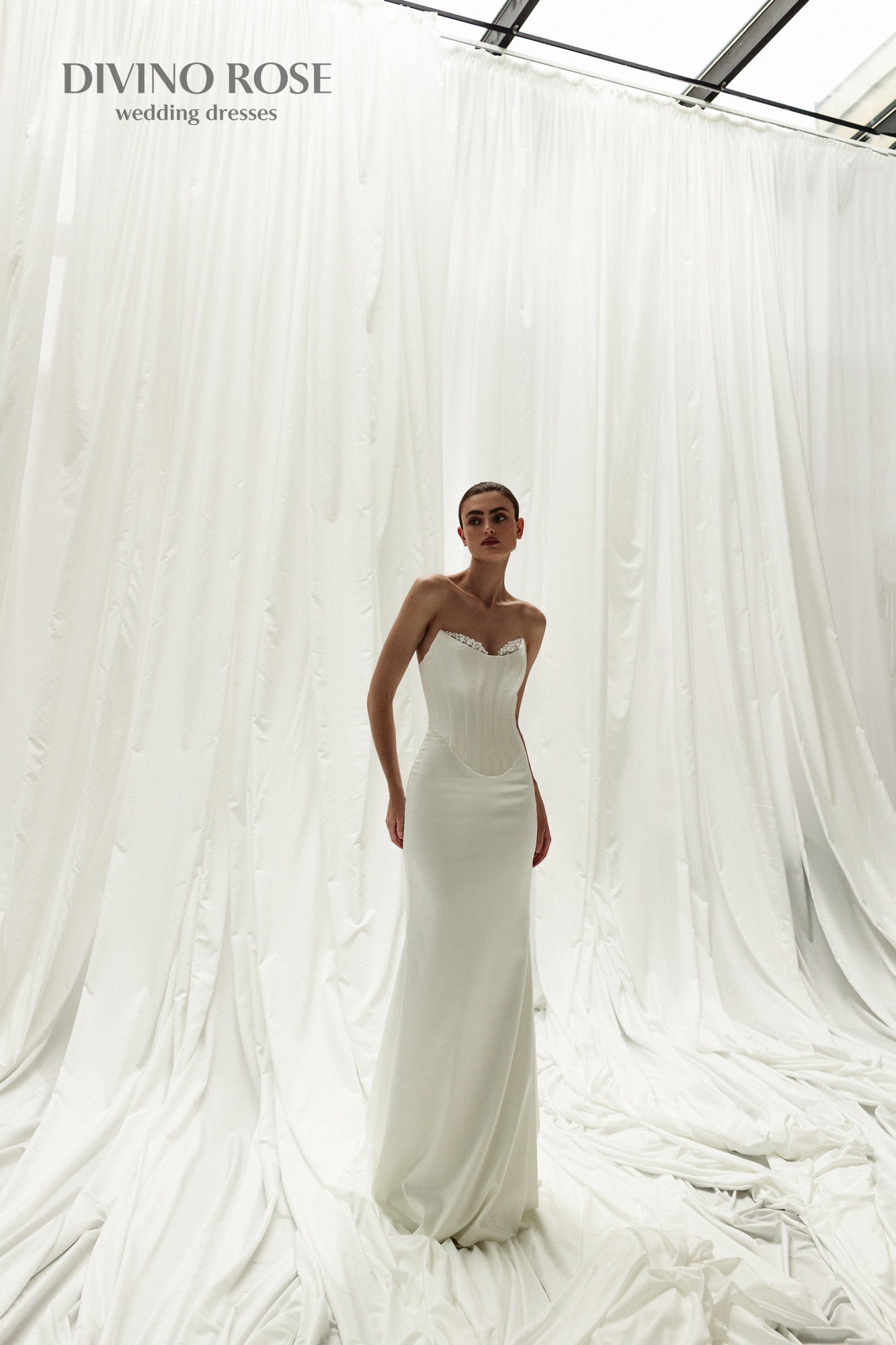 Sheath mermaid wedding dress with sweetheart neckline and sweep train