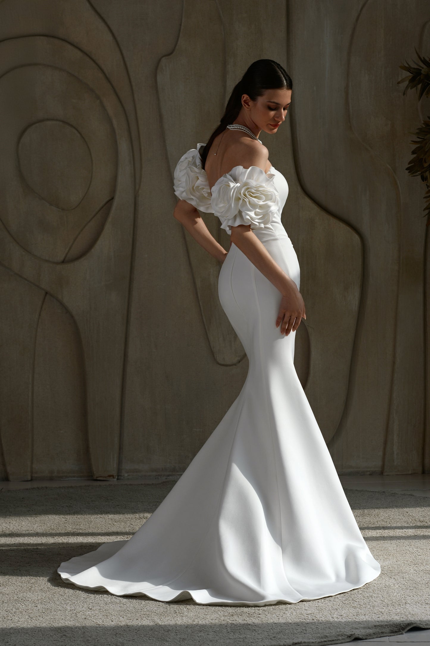 Mermaid wedding dress with 3D floral sleeves and fishtail train