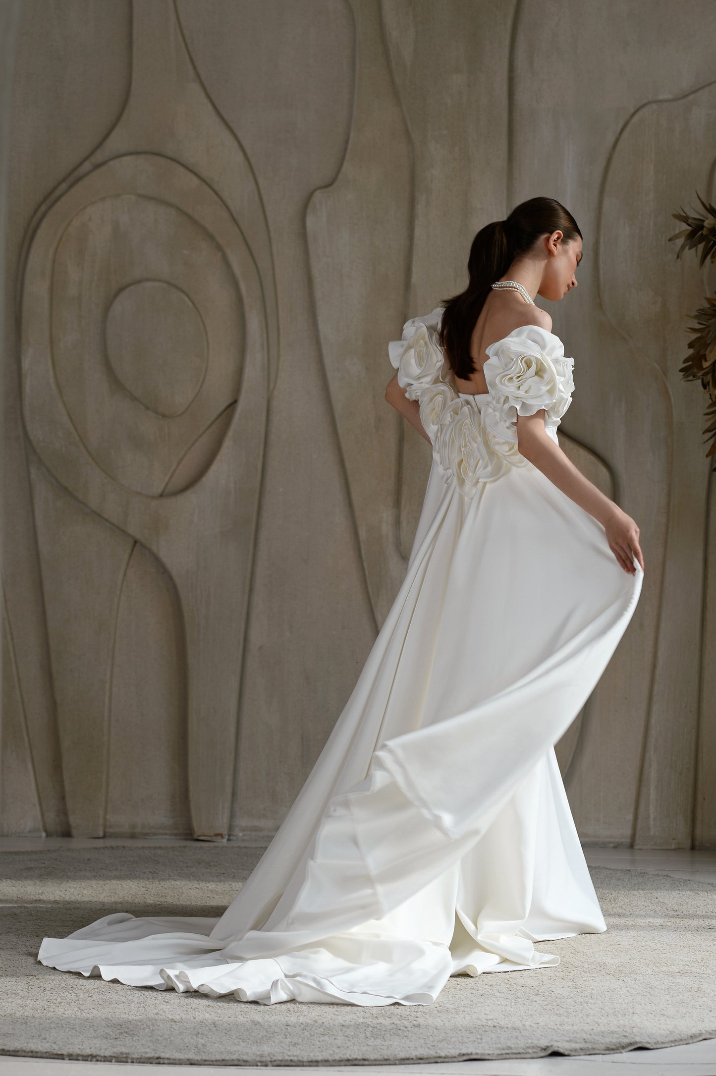 Mermaid wedding dress with 3D floral sleeves and fishtail train