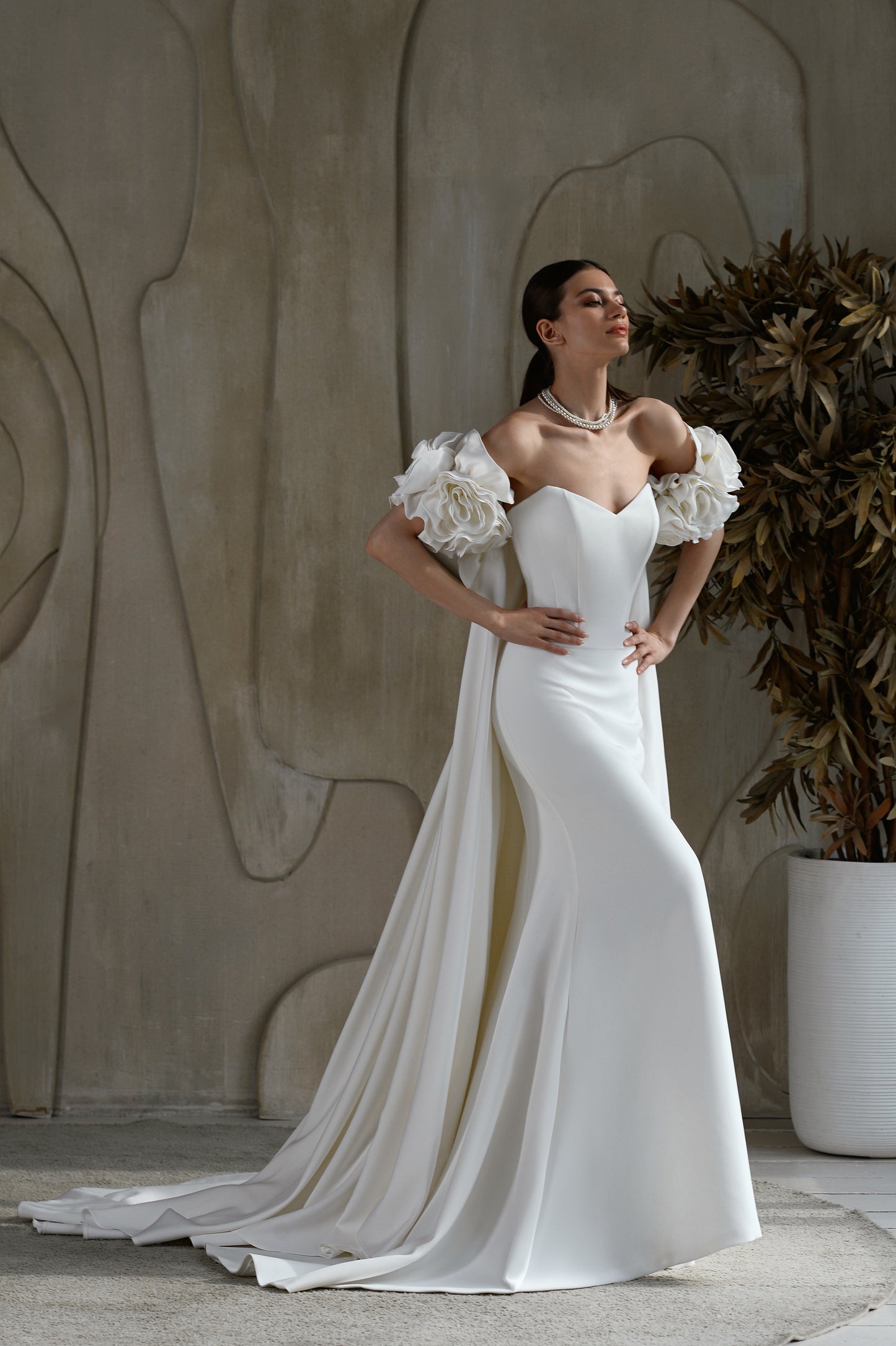 Mermaid wedding dress with 3D floral sleeves and fishtail train