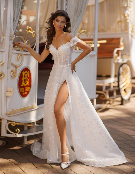 Romantic off-the-shoulder A-line lace wedding dress