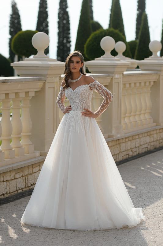 Princess wedding dress with off-shoulder and sweetheart neck