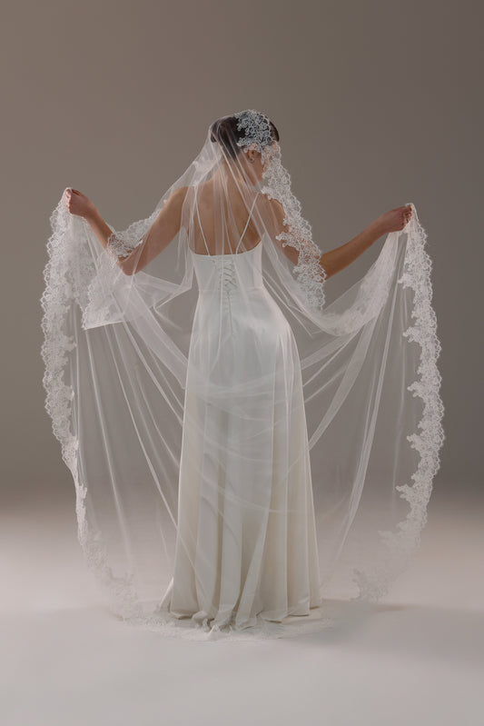 Rounded Mantilla Veil with Lace Trim in Soft Tulle - view 1