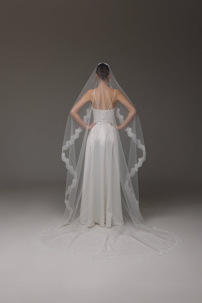 Lace Trim Mantilla Veil in Light Ivory - view 6