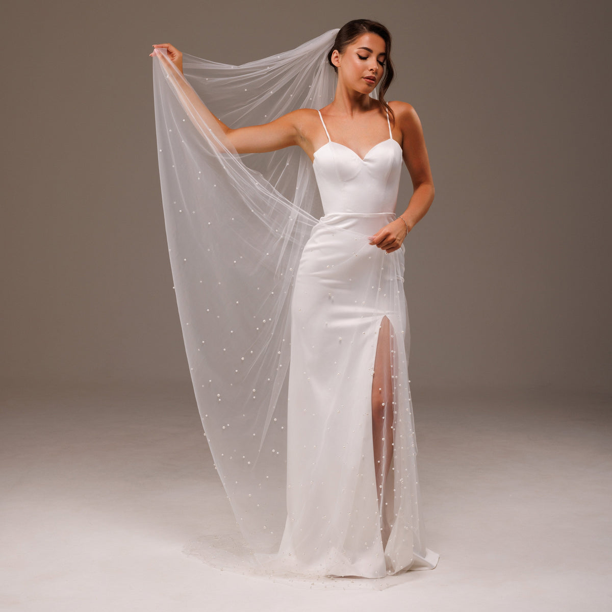 Cathedral Veil with Cascading Pearls - view 2