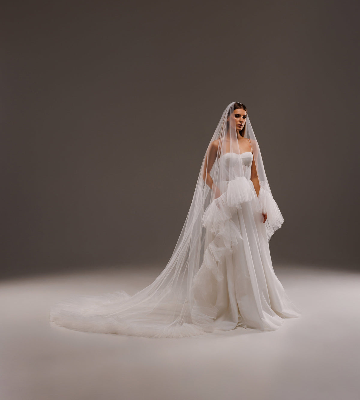 Cathedral Ruffled One-Layer Veil - view 5
