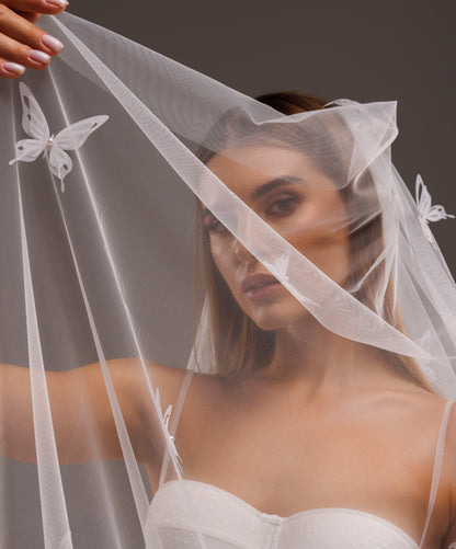 Veil with 3D Organza Butterfly and Pearls - view 1