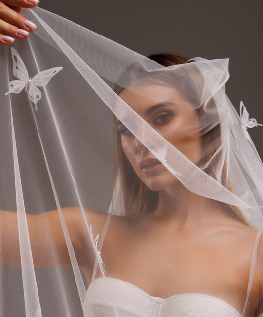 Veil with 3D Organza Butterfly and Pearls - view 1