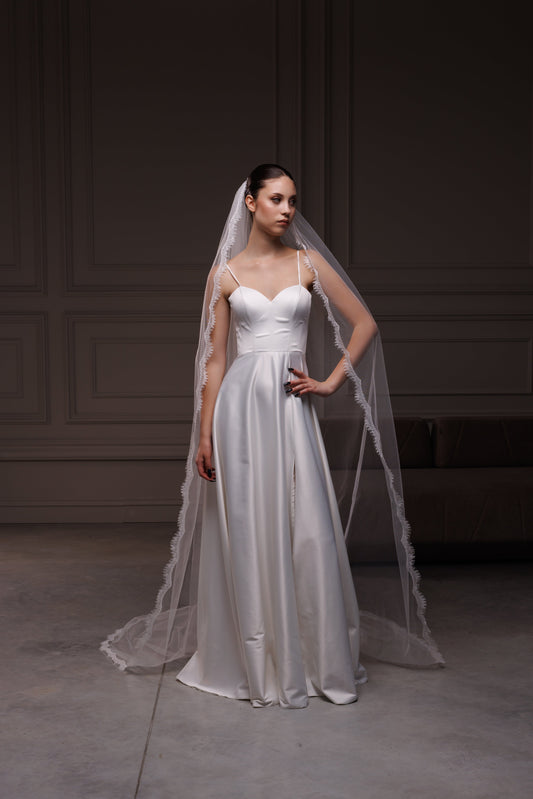 One-Layer Veil with Lace Trim - view 1