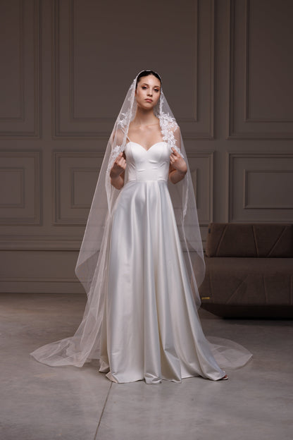 Beaded Lace Mantilla Veil - view 4