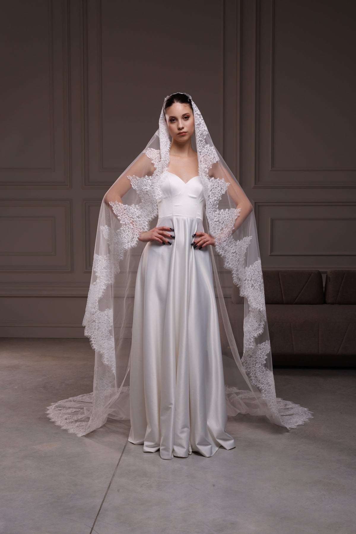 Classic Rounded Mantilla Veil with Lace Trim - view 1