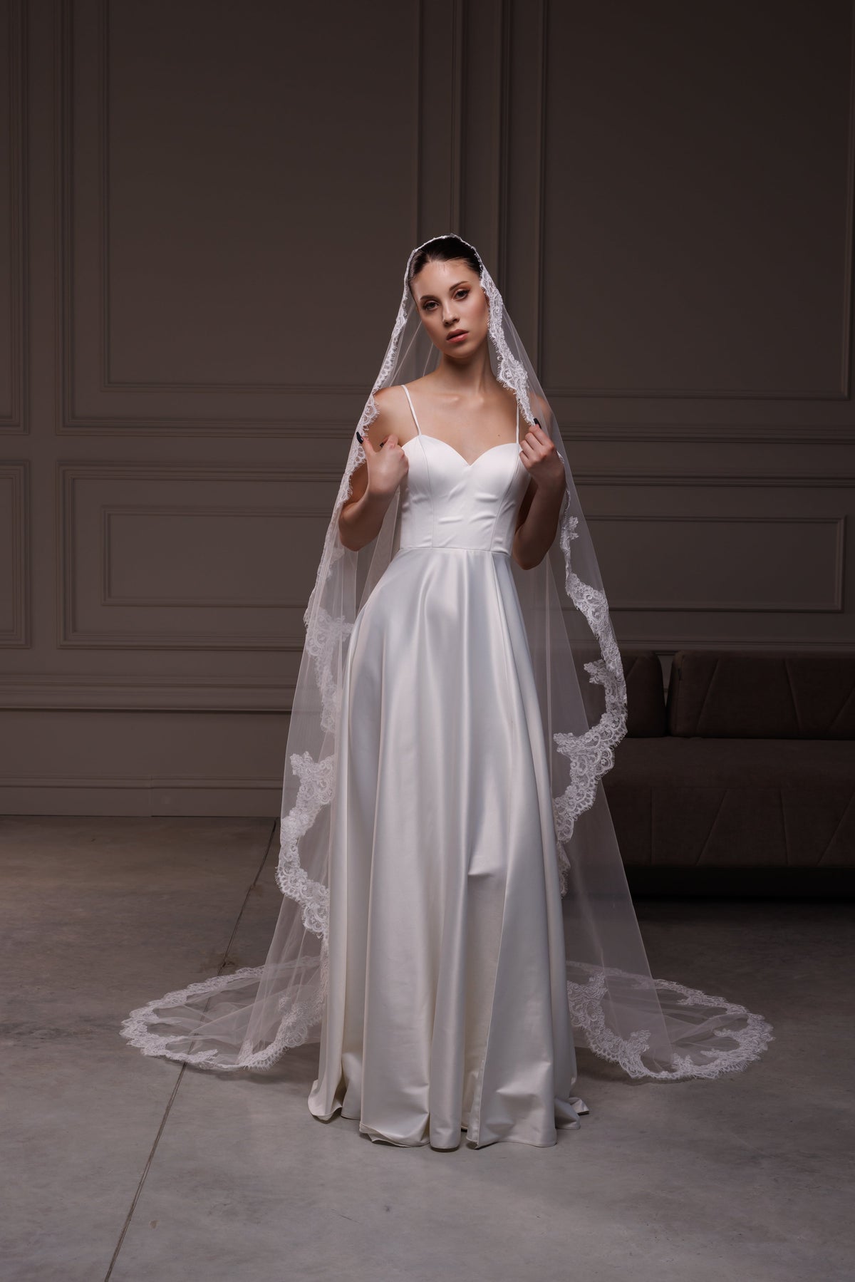 Spanish Mantilla Veil with Lace Trim in Light Ivory - view 4