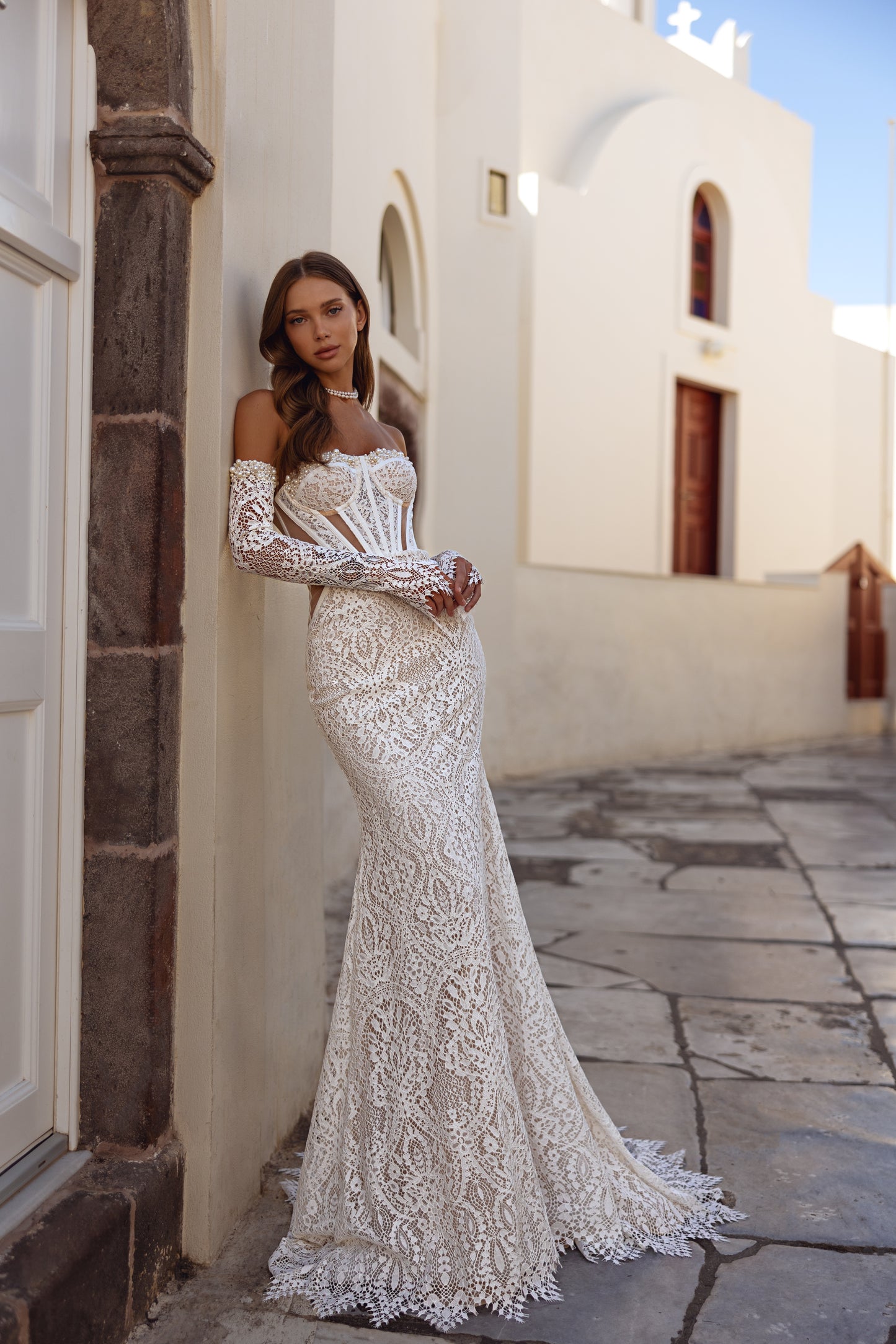 Mermaif Fit and flare Remobavle long sleeve Sweetheart neckline Open straight back Illusion waist cut Sweep train Lace Wedding dress