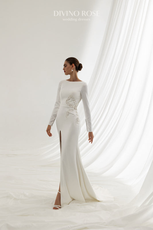 Mermaid sheath wedding dress with fishtail train
