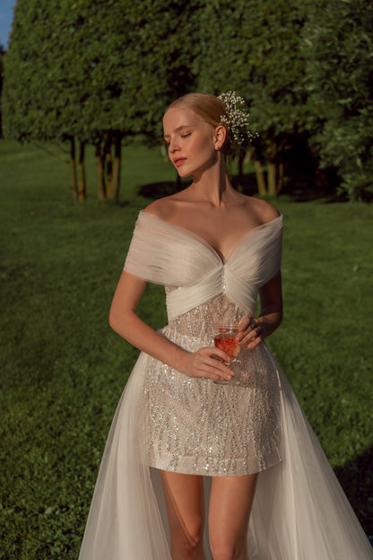 Mini wedding dress with A-line skirt & detachable tulle train