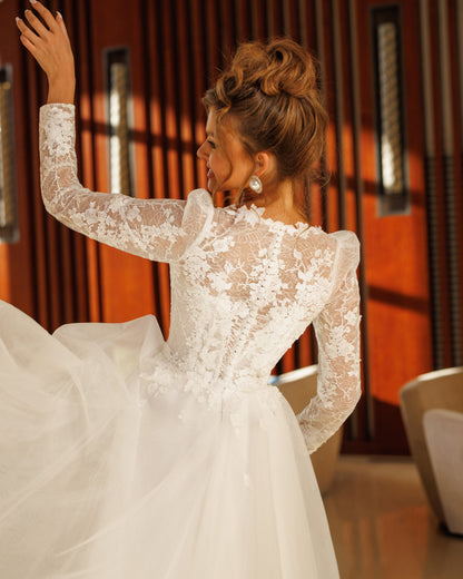 Princess A-line wedding dress with long lace sleeves