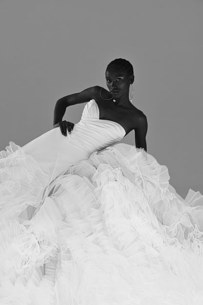 Stretch satin mermaid wedding dress – black and white view in the ruffled tulle skirt