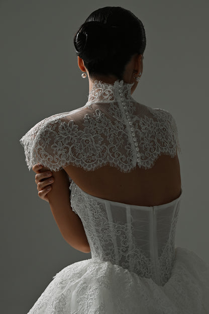 Tulle wedding dress with high-neck lace bolero – back close-up of the lace bolero and corset