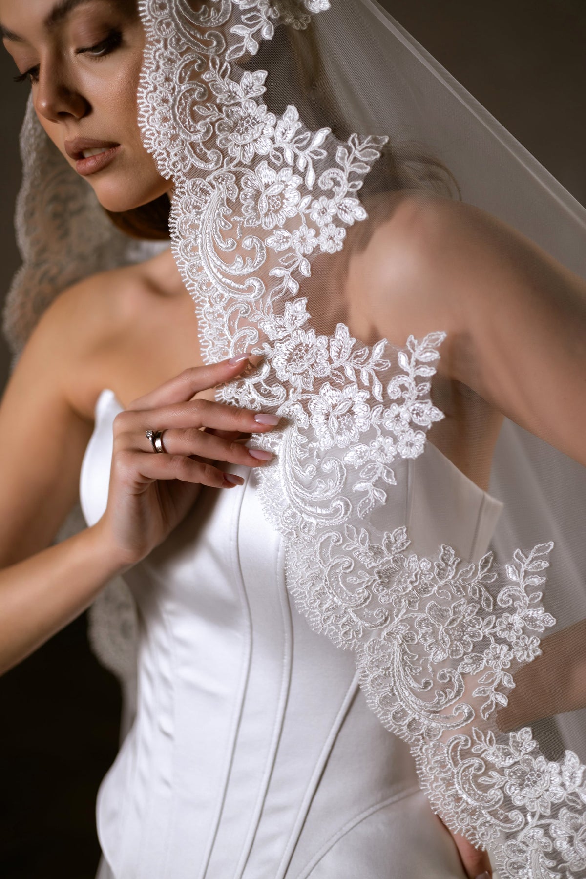 One-Layer Mantilla Veil with Lace Hem - view 1