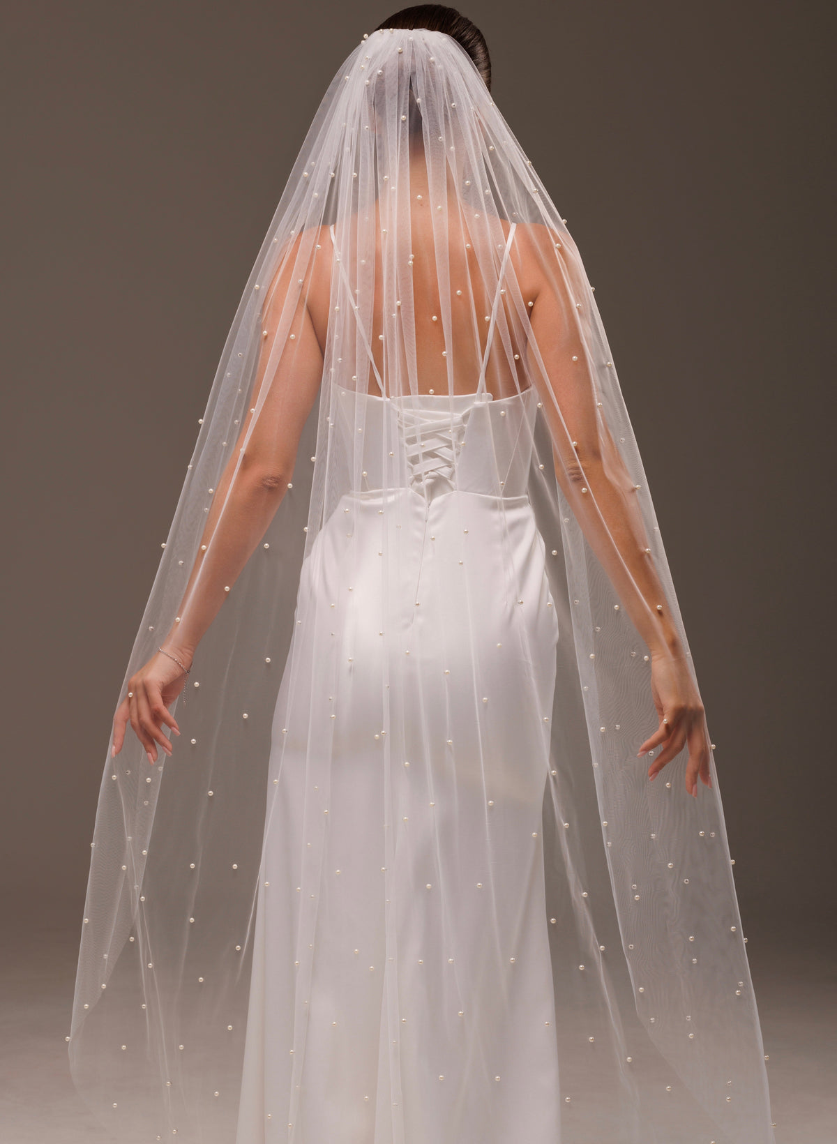 Veil with Scattered 6 mm Pearls - view 1