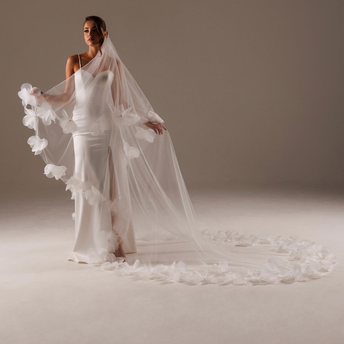 Two-Layer Veil with 3D Flower Buds and Pearls - view 4