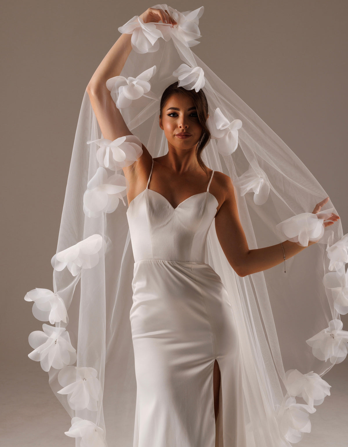 Two-Layer Veil with 3D Flower Buds and Pearls - view 6