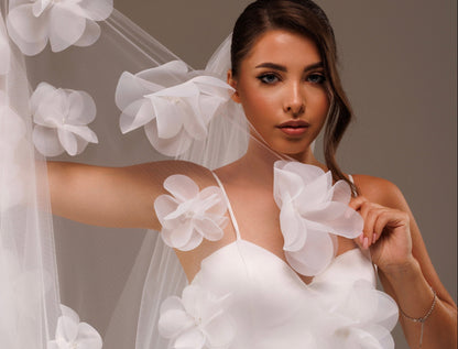 Veil with 3D Flower Buds, Pearls and Blusher - view 4