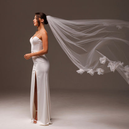 Veil with 3D Flower Buds, Pearls and Blusher - view 5