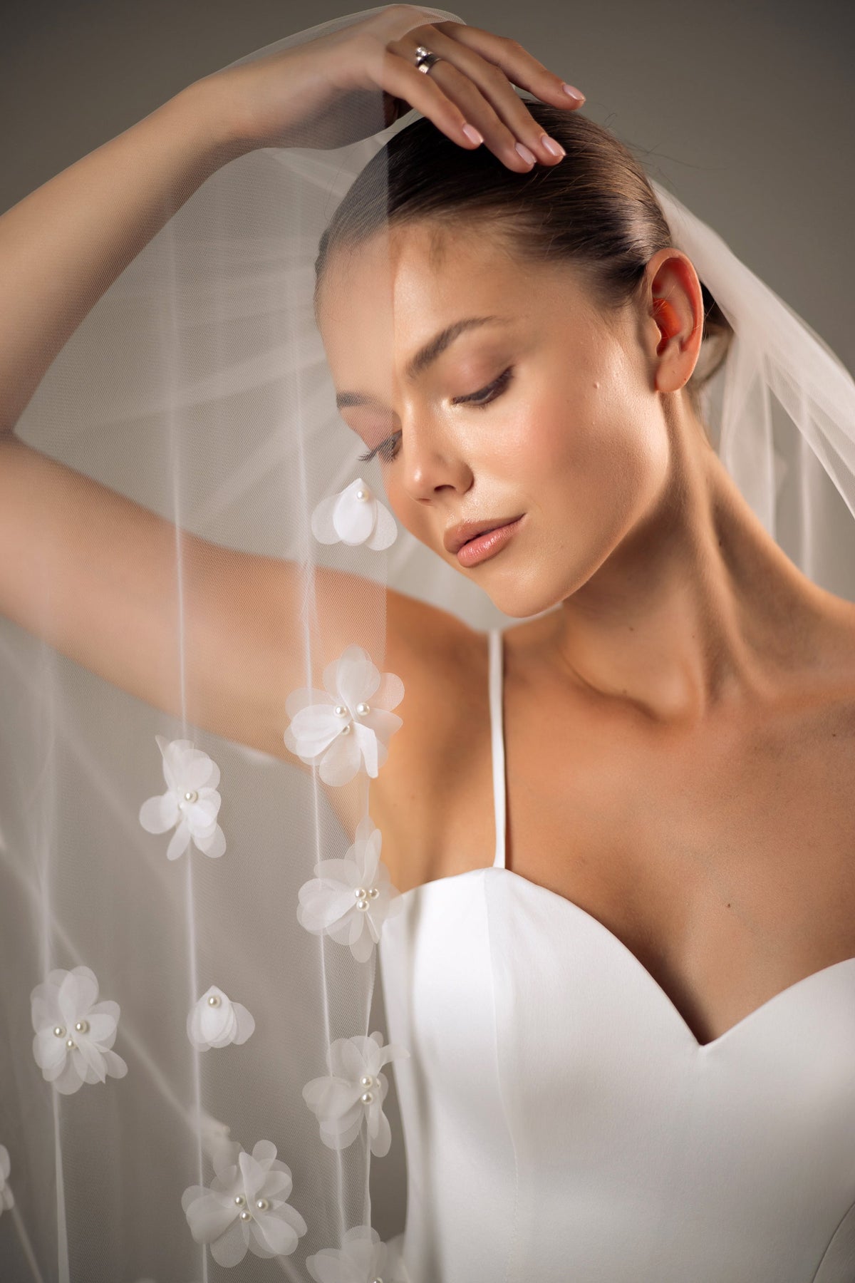 Extra-Wide Veil with 3D Organza Flowers and Pearls - view 2