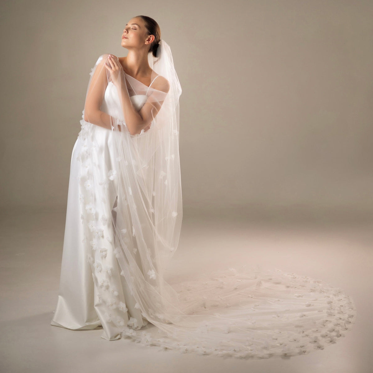 Extra-Wide Veil with 3D Organza Flowers and Pearls - view 5