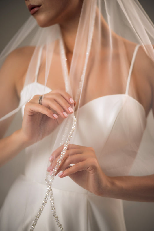 Veil with Small Pearls and Clear Crystal Edge - view 1
