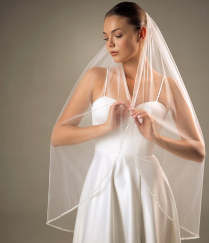 Veil with Small Pearls and Clear Crystal Edge - view 5