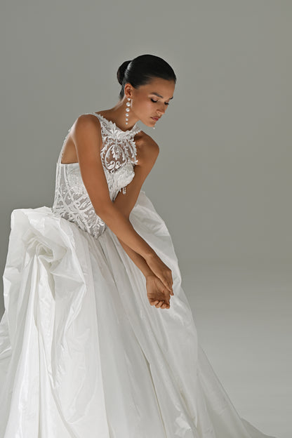 Taffeta ball gown wedding dress with lace corset and high collar – seated view of the bodice and bow