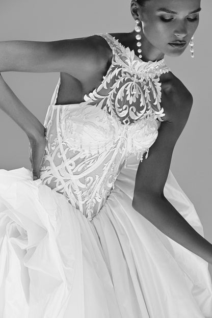 Taffeta ball gown wedding dress – black and white close-up of the lace high-collar bodice