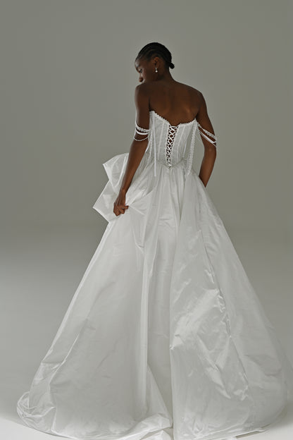 Taffeta wedding dress with lace corset – back view of the corset and full overskirt